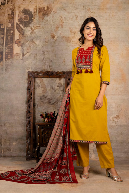 Pure Cotton Printed Kurti Pant Dupatta Set for Women