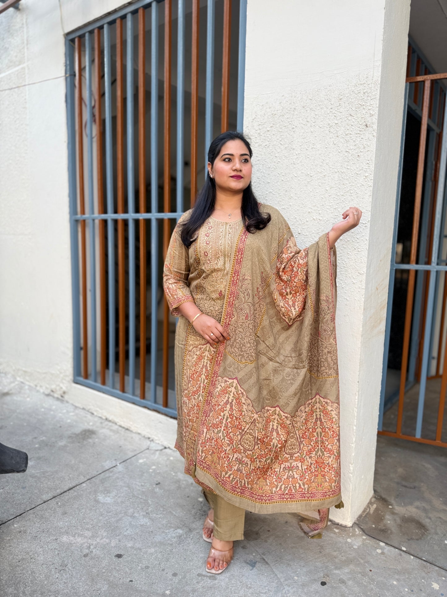 Premium Muslin Kurta Set with Embroidered Neckline and Printed Detailing – Elegant Ethnic Wear for Women