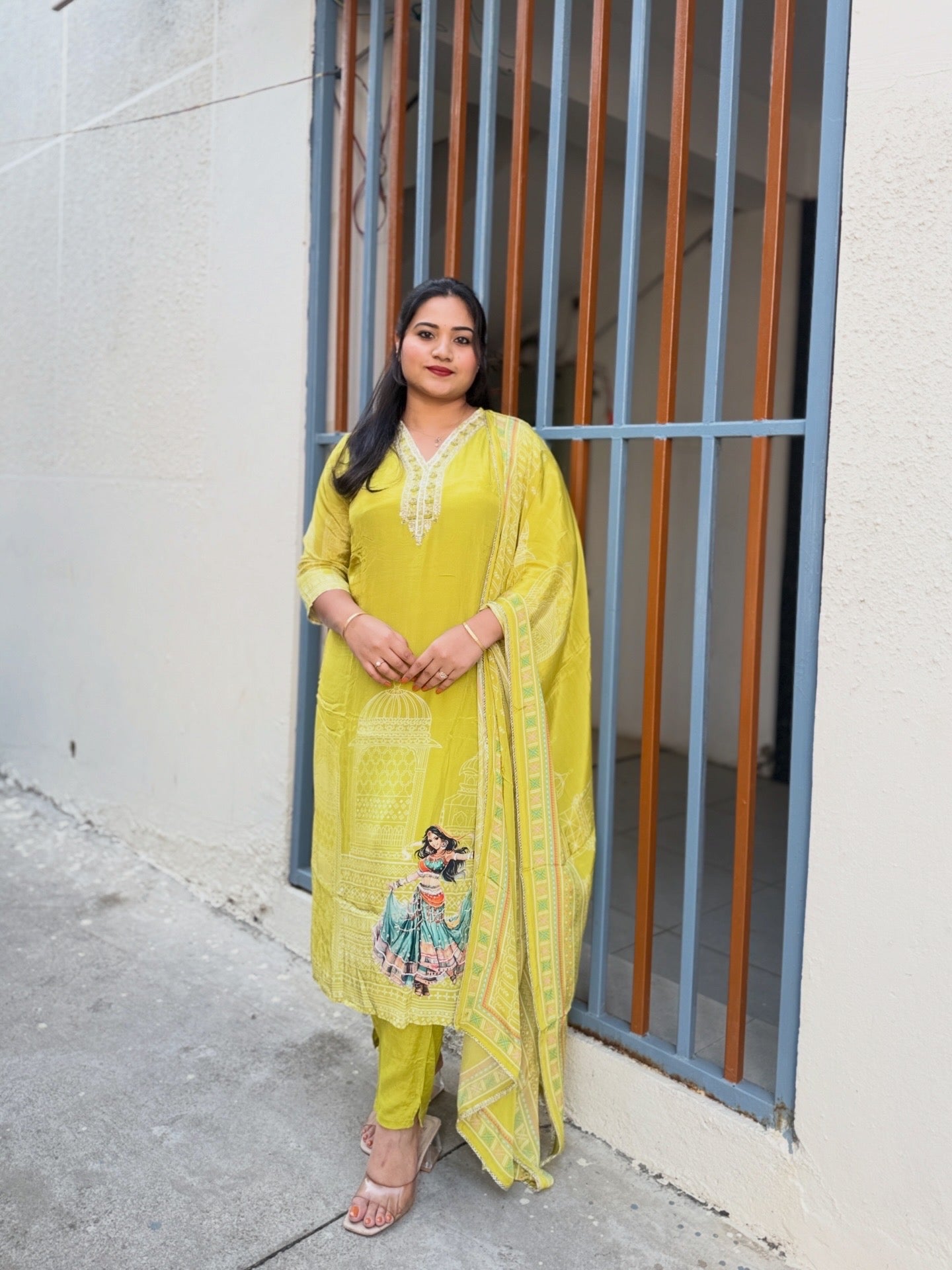 Pure natural crepe kurti pant dupatta set with handwork and cotton lining for women