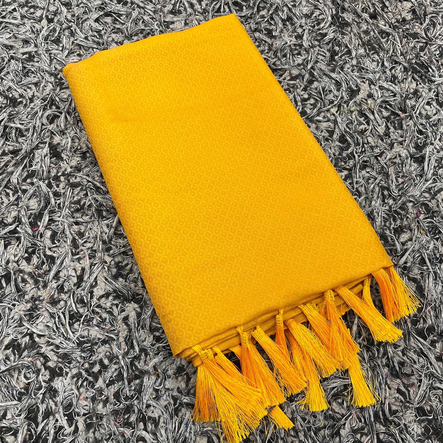 Kubera Pattu Silk Saree with Plain Body and Rich Contrast Border – Festive Wear for Women