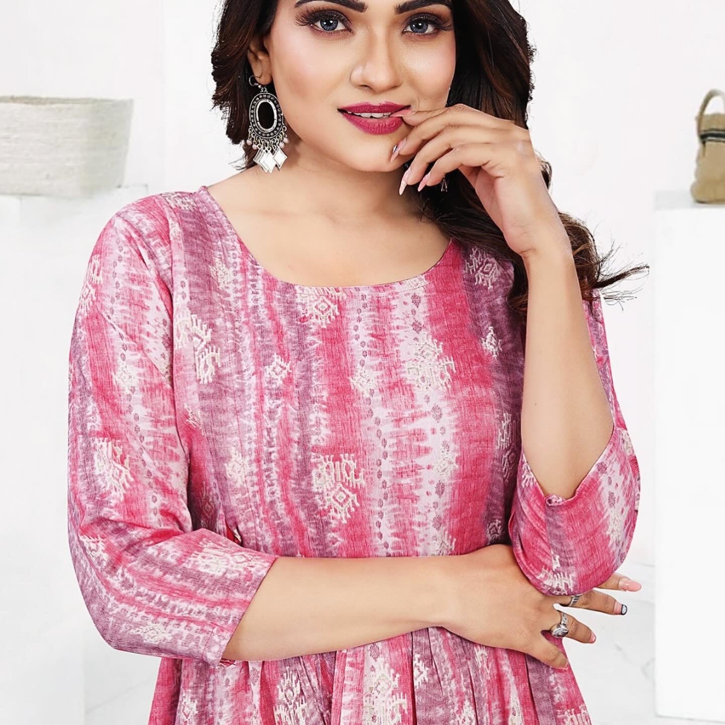 Rayon Capsule Print Relaxed Kurti with Functional Side Zips – XL & XXL