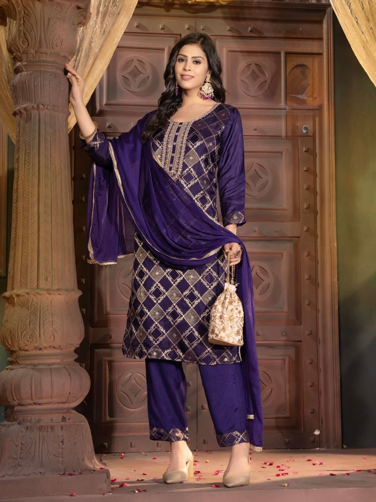 Russian Silk Jacquard Kurta Pant Dupatta Set with Chinon Dupatta – Plus Sizes XL to 3XL