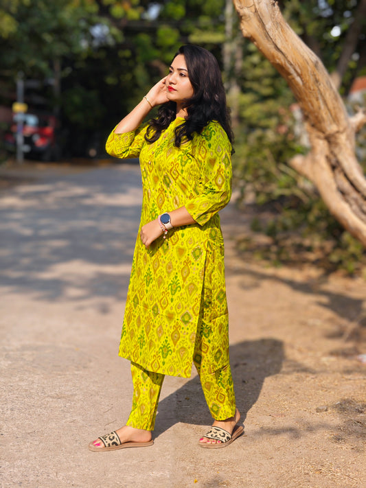 Cotton kurti pant set for women with all-over ethnic print and straight silhouette – summer daily wear