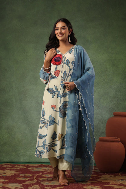 Pure Crepe Kurti Pant Dupatta Set for Women with Intricate Bits Work – Sizes 38 to 44