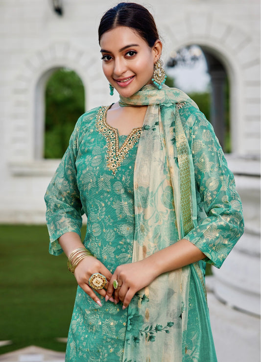 Jacquard Print Straight Kurta Pant Set with Fancy Digital Dupatta – Women’s Ethnic Wear