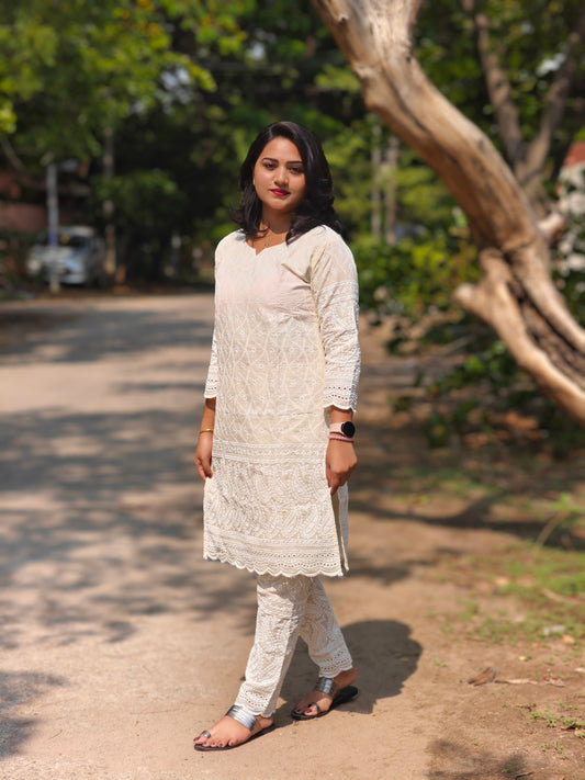White Cotton Chikankari Kurti with Pant Set for Women – Lakhnavi Embroidery