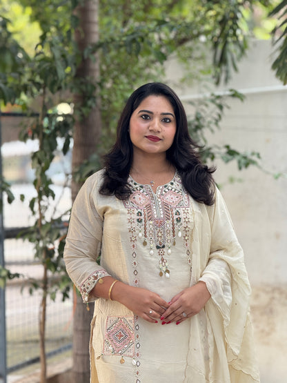 Dola Silk Kurta Pant Dupatta Set with Embroidery Detailing – Women’s Festive Wear (Sizes M–XXL)