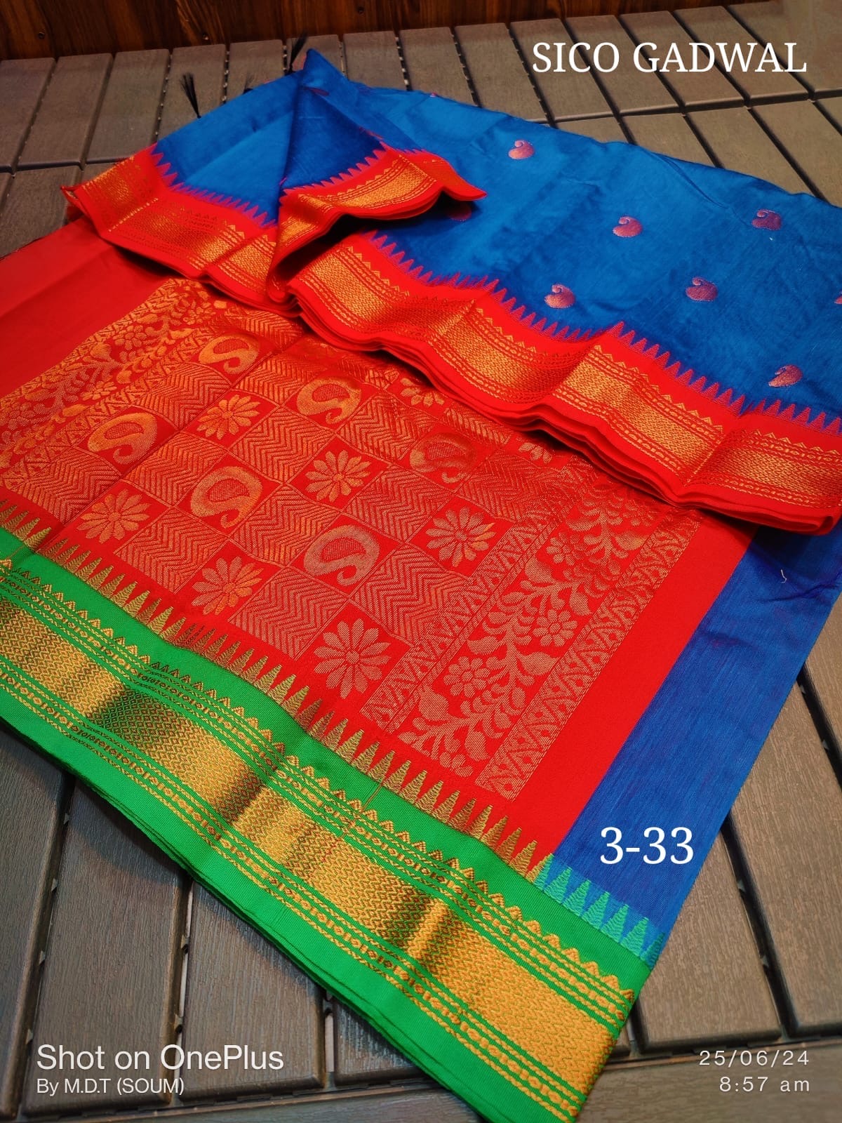 Cotton Silk Gadwal Saree with Traditional Weaving and Blouse Piece for Women
