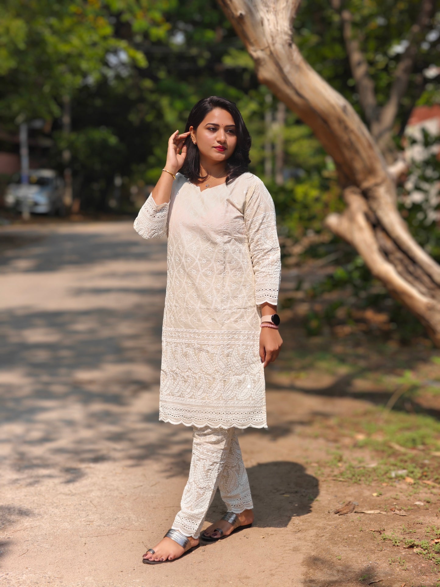 White Cotton Chikankari Kurti with Pant Set for Women – Lakhnavi Embroidery