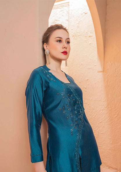 Indo-western dress for women in viscose nylon with heavy handwork – stylish ethnic fusion wear in L and XL