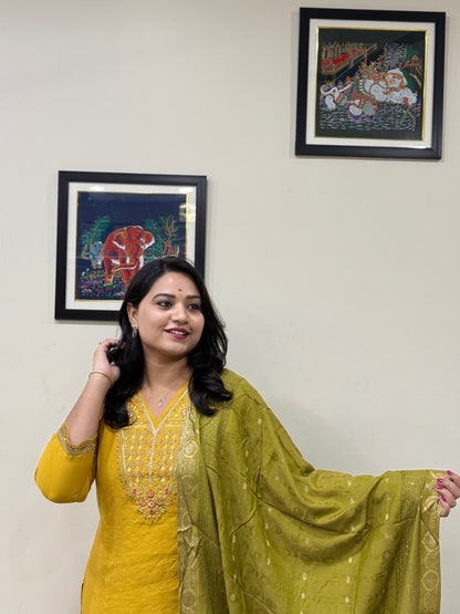 Viscose Embroidered 3-Piece Suit Set with Jacquard Dupatta – XL to 3XL