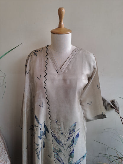 Russian Silk Embroidered Kurta Pant Dupatta Set with Digital Print Scalloped Dupatta for Women