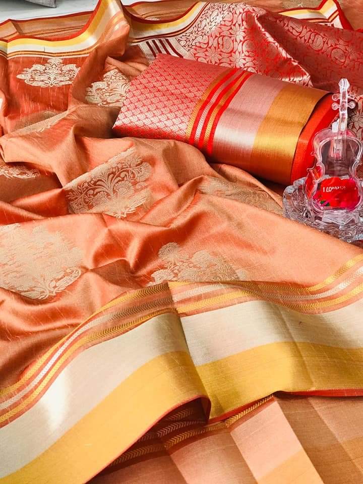 Soft Banarasi Silk Saree with Intricate Weaving Work, Rich Pallu, and Matching Weaving Blouse