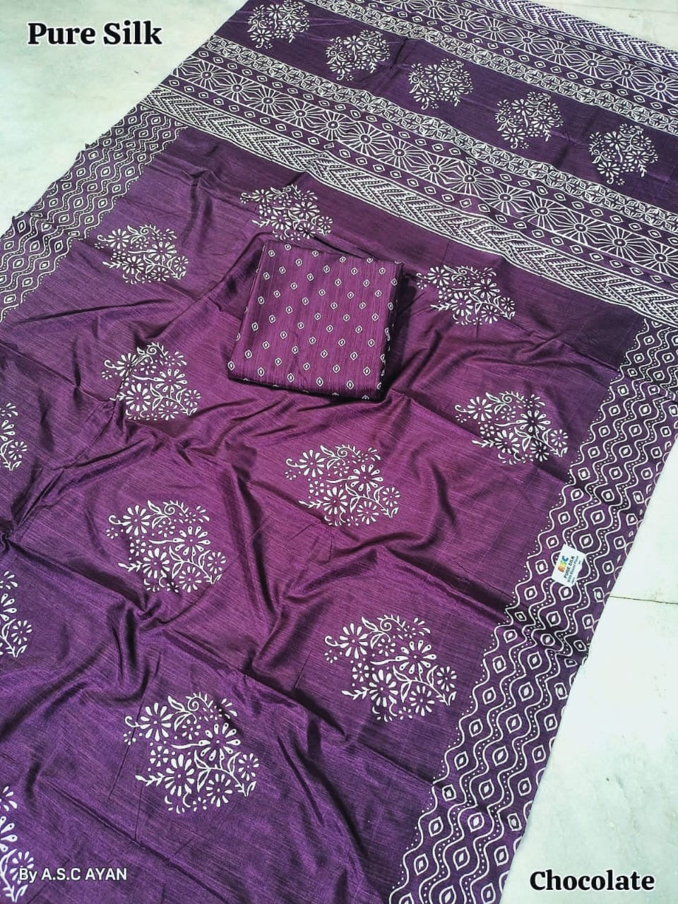 Alpana Print Pure Silk Saree with Printed Blouse Piece