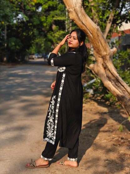 Black Nayra Cut Kurti and Pant Set for Women with Embroidery Work – Elegant Ethnic Wear