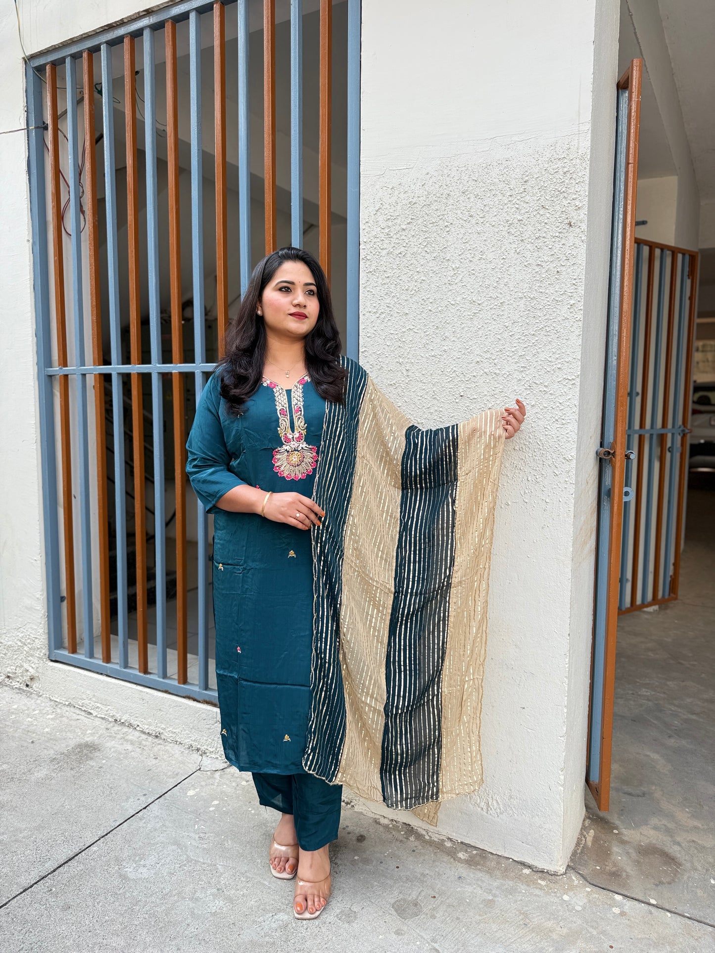 Pure natural crepe kurti pant dupatta set with chiffon lurex dupatta and handwork for women