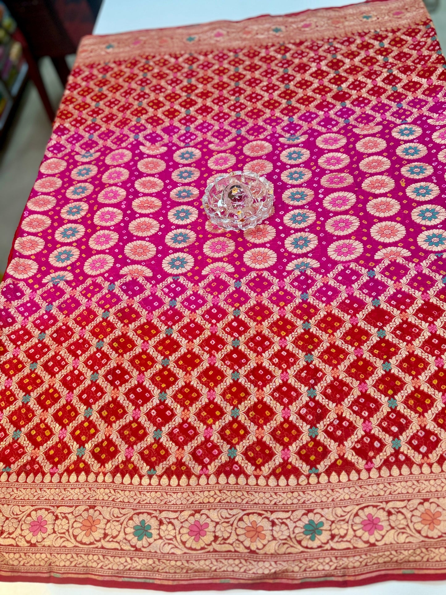 Banarasi Pure Georgette Bandhani Saree with Golden Zari Jaal and Meenakari Work – Bridal Wear