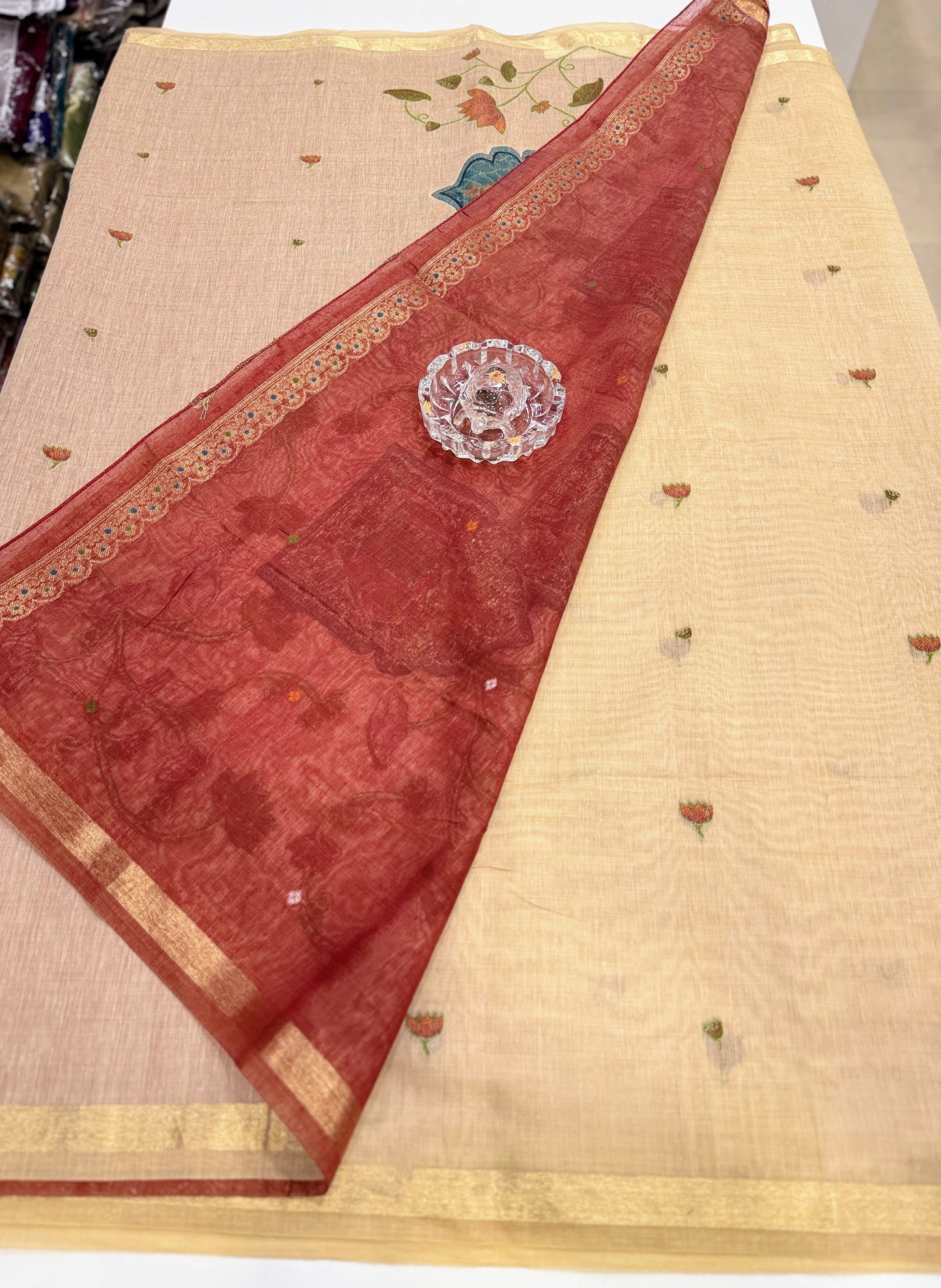 Munga Cotton Handloom Pichwai Saree for Women with Woven Border and Tassel Pallu – Soft Lightweight Traditional Wear