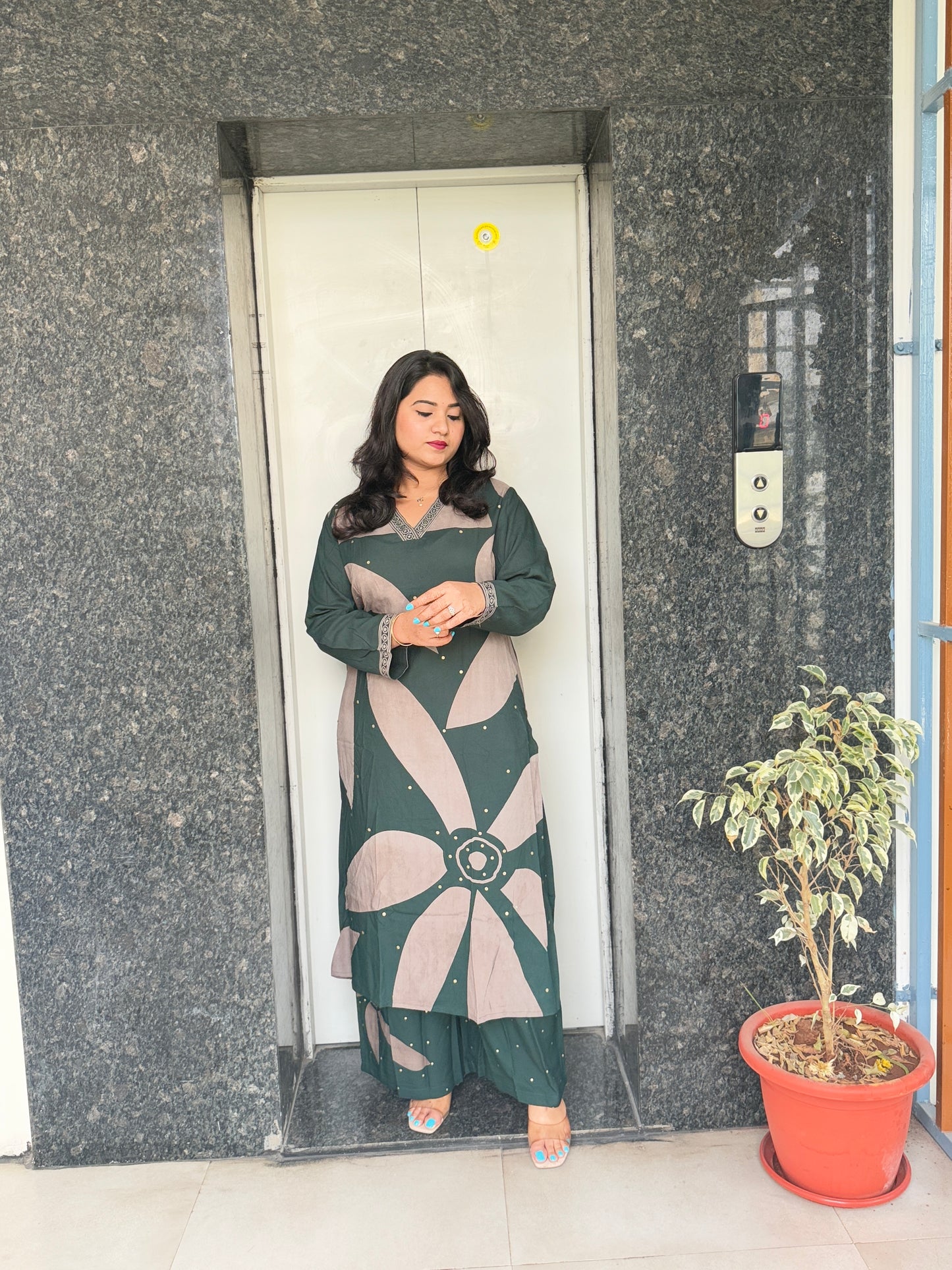 Bold Floral Rayon Kurti Pant Set for Women with V-Neck and Mirror Detailing