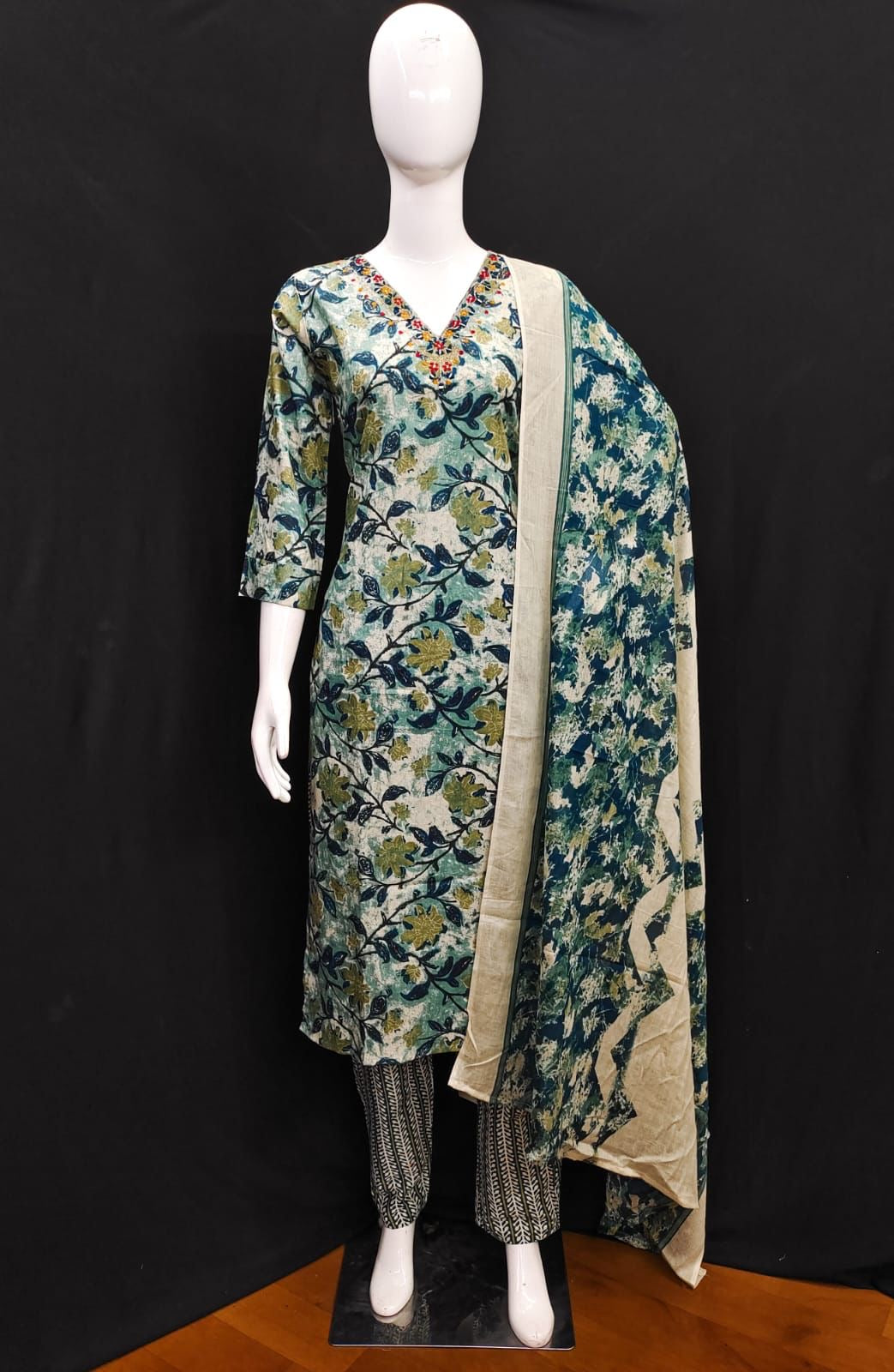 Cotton Kurti Pant Dupatta Set with Handwork and Mirror Detailing for Women