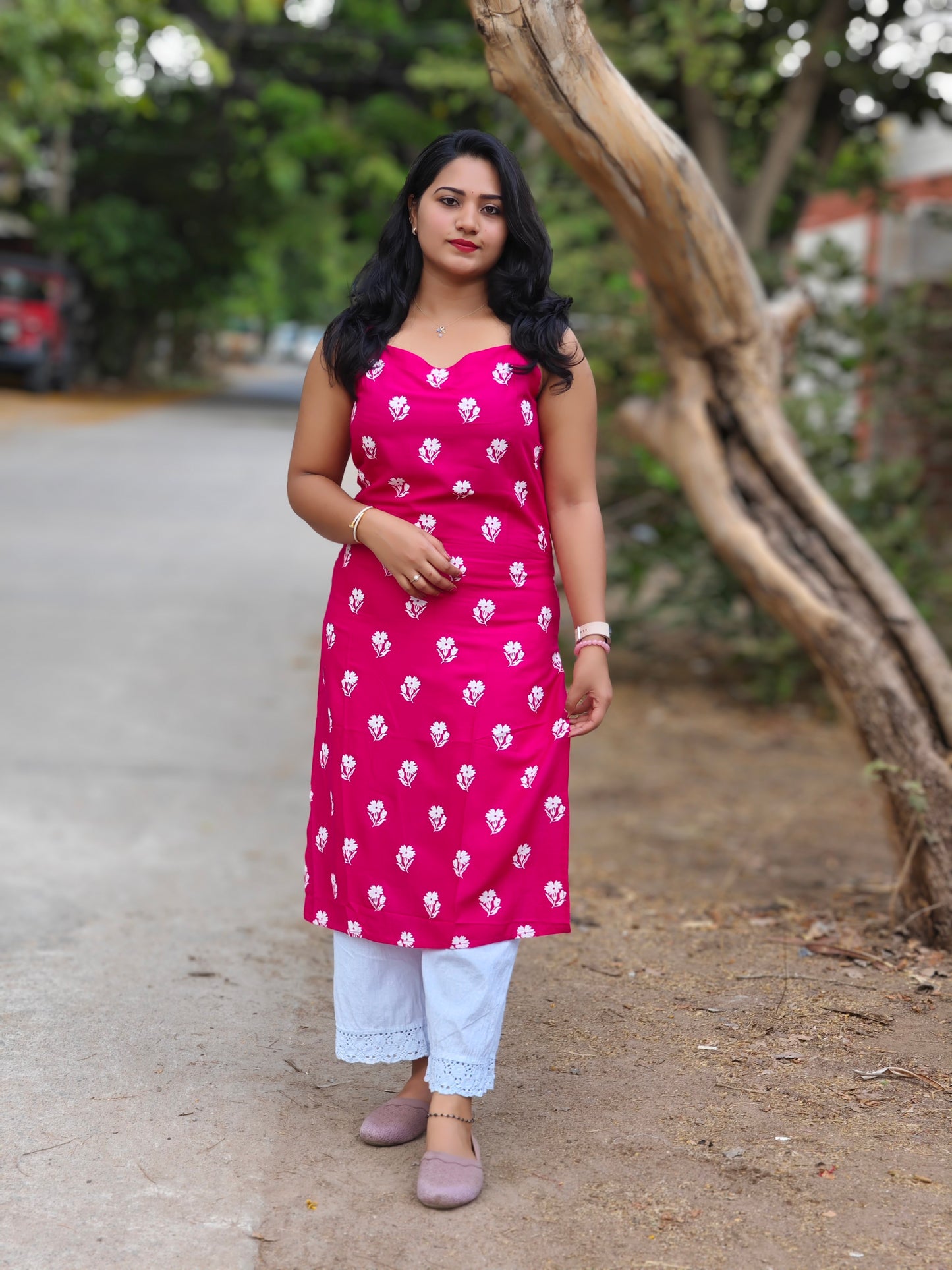 Pink Sleeveless Printed Kurti for Women with Round Neck – M to 2XL