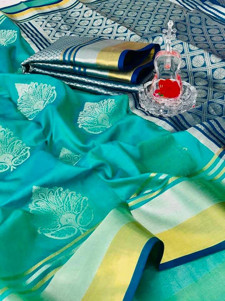 Soft Banarasi Silk Saree with Intricate Weaving Work, Rich Pallu, and Matching Weaving Blouse