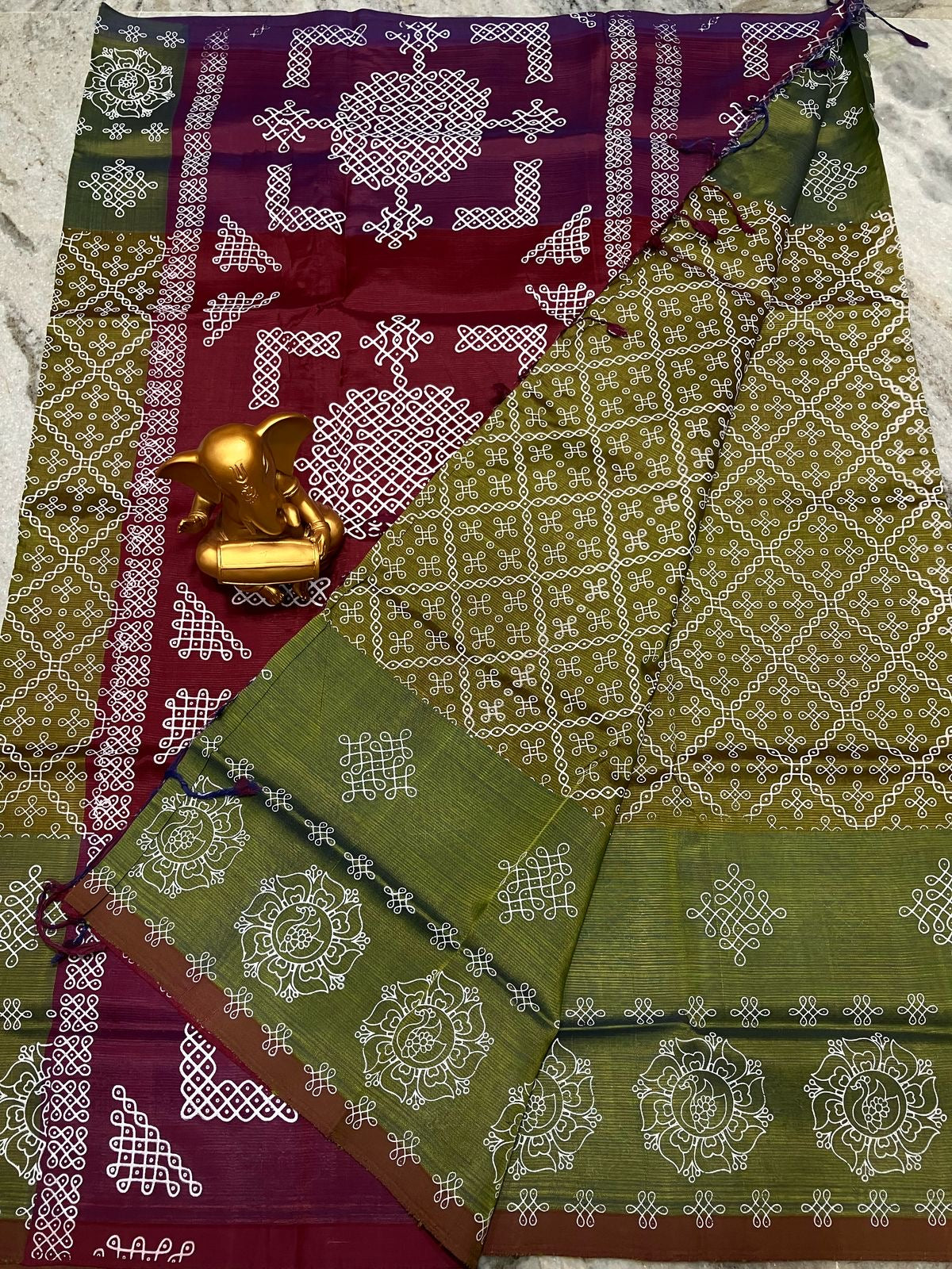 Mangalagiri Pattu Cotton Saree for Women with Plain Weave and Blouse Piece – Soft Lightweight Fabric