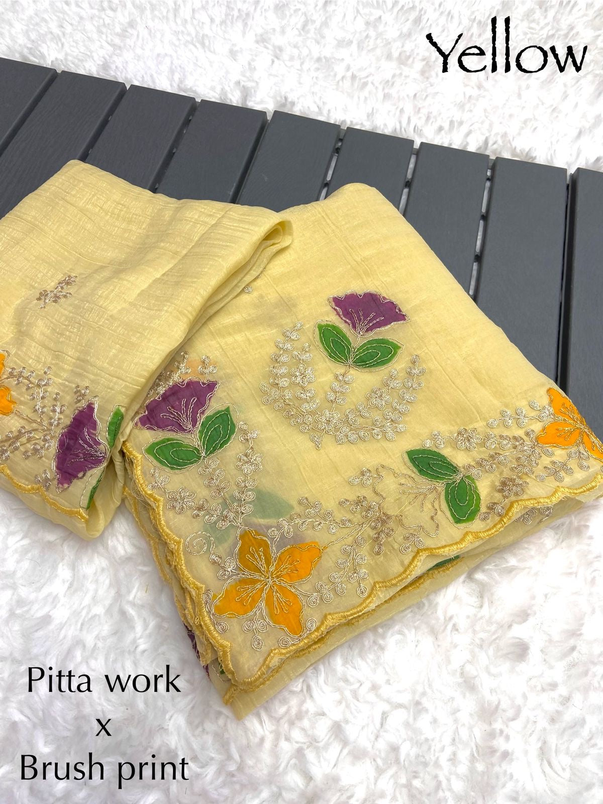 Soft Crunchy Fabric Saree with Pitta Work, Brush Print and Arco Border