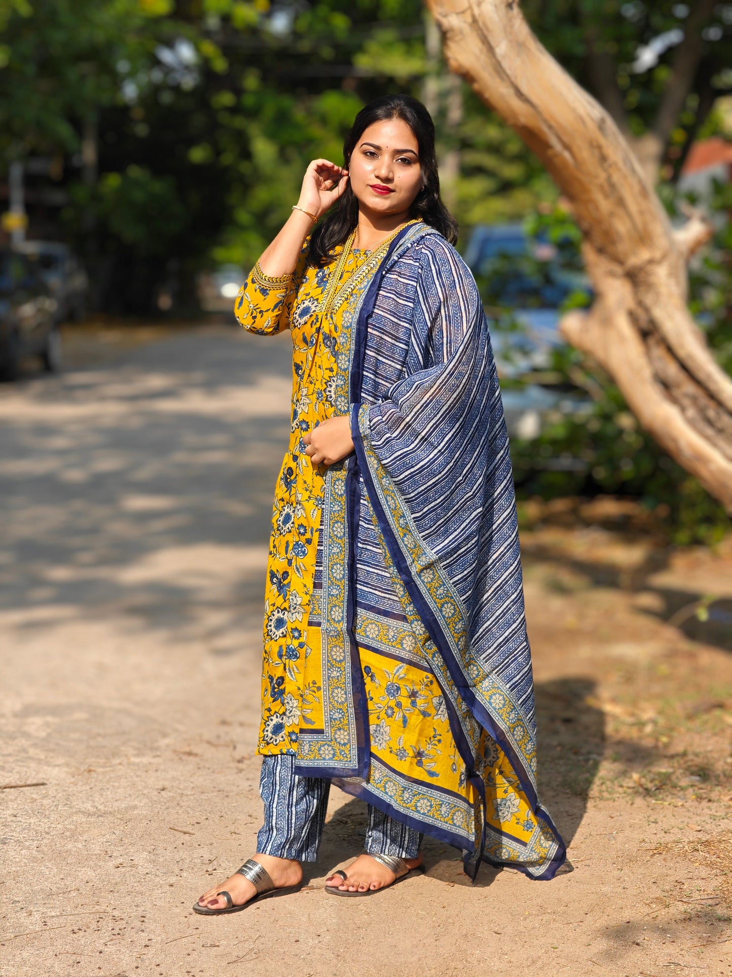 Mustard Viscose Rayon Floral Printed Suit Set with Dupatta – Sizes S & M