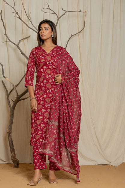 Maroon Printed Cotton SKD Set with Sequin & Thread Neck Embroidery – Plus Size – Sizes 46 to 52