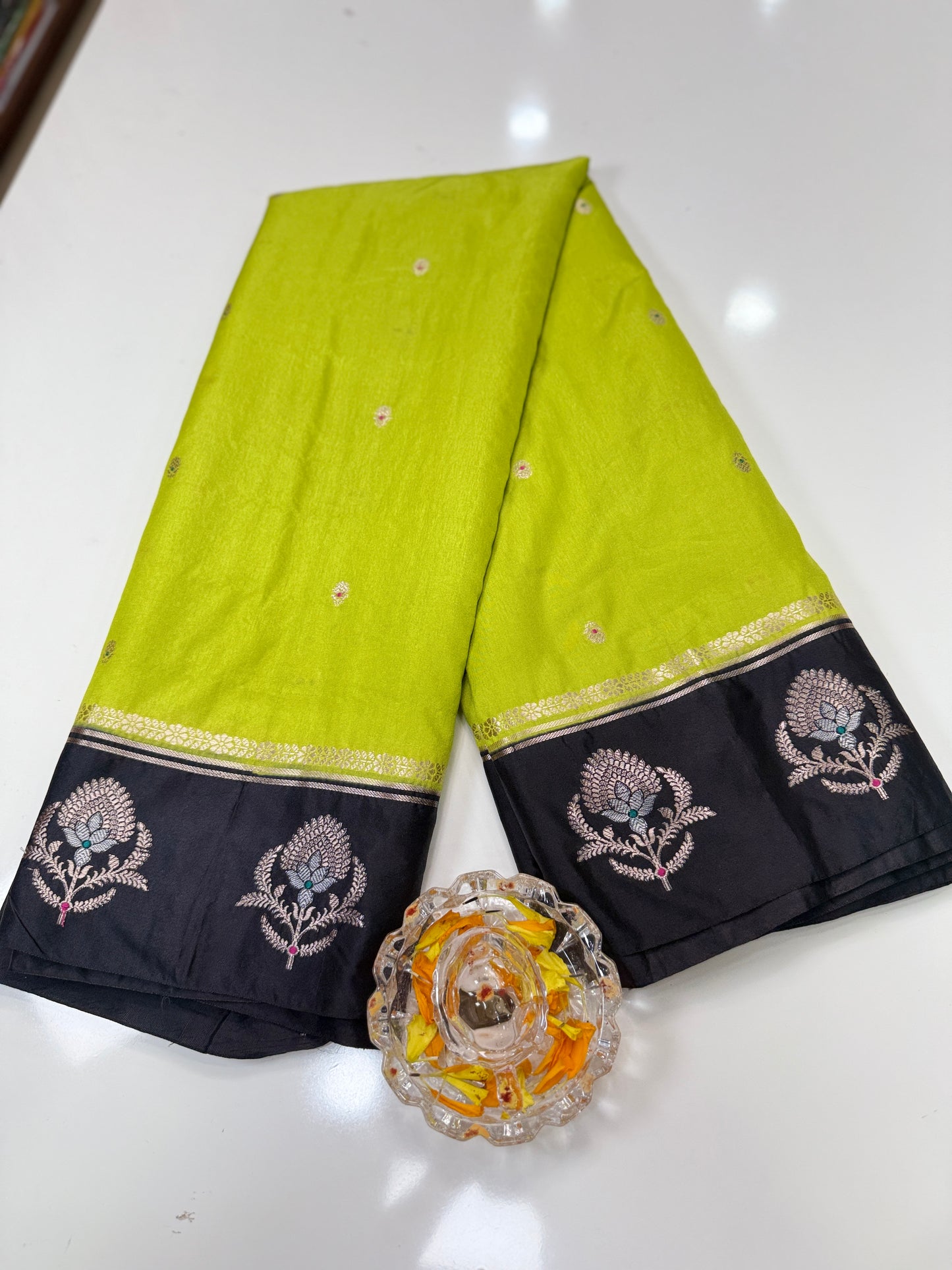 Banarasi Semi Raw Mango Silk Saree with Zari Buta Meenakari Work and Brocade Blouse – Festive Wear