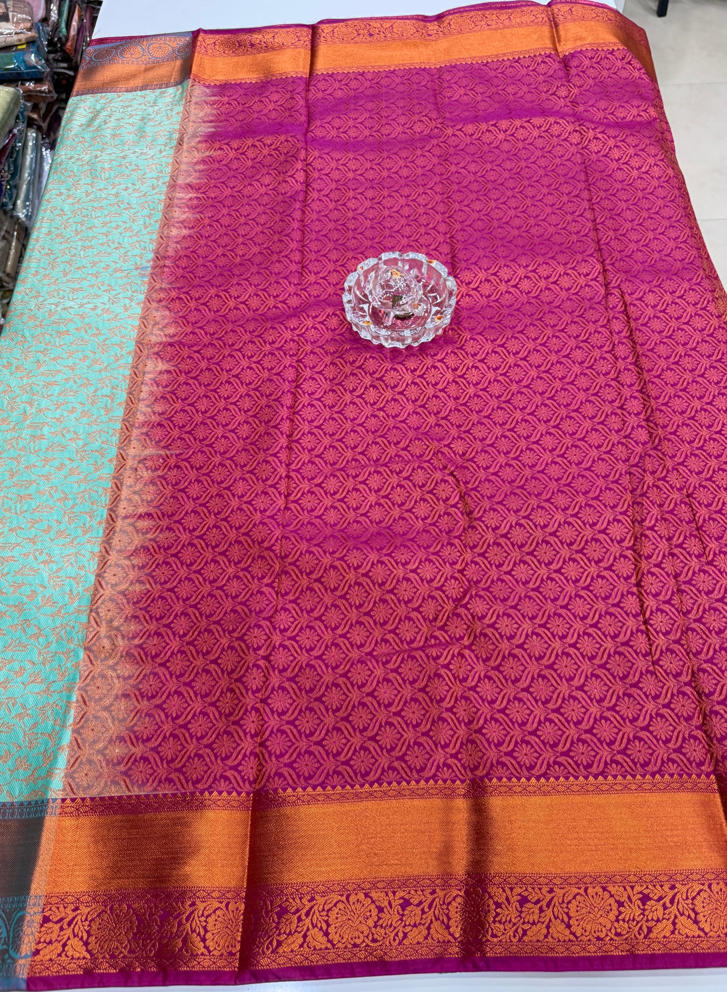 Soft Silk Saree with Samutrika Weaving and Contrast Zari Border for Women – Lightweight Festive Wear Saree
