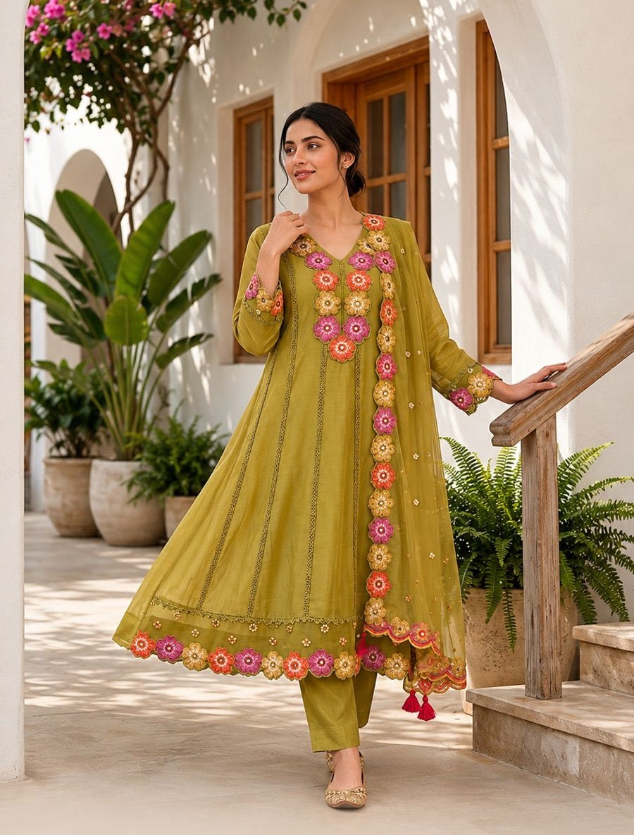 Mul Chanderi Lace Patch Tassel Work Kurta Pant Dupatta Set for Women, Green