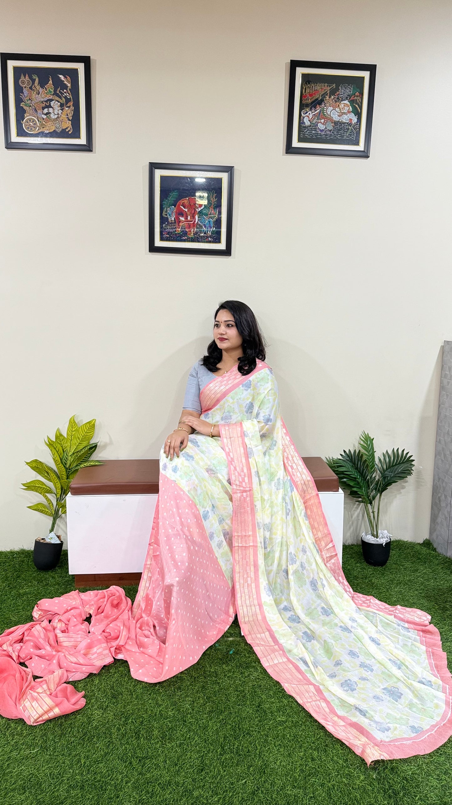 Pure Jari Chiffon Saree with Intricate Weaving Border – Lightweight Festive & Wedding Wear