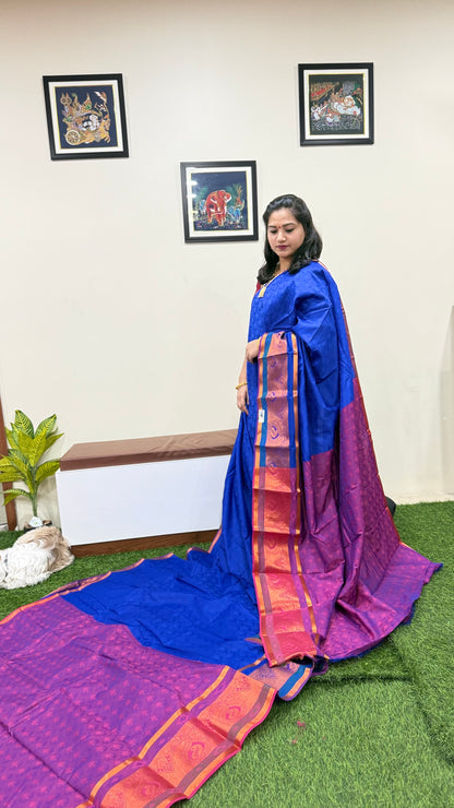 3D Emboss Soft Silk Saree with Contrast Chitt Pallu and Running Blouse – Art Silk Collection