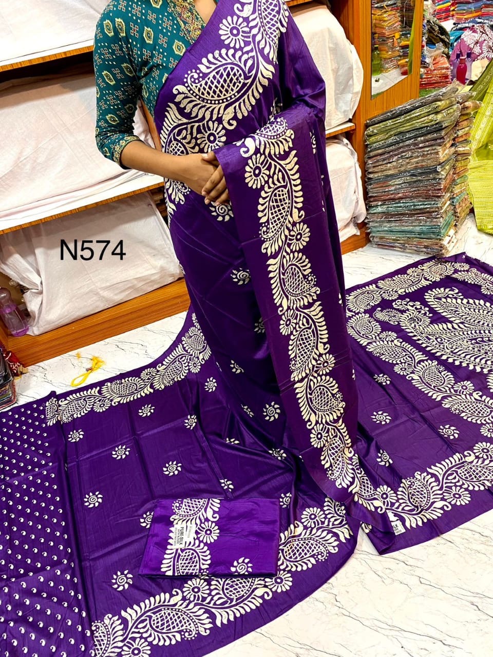 Alpana Print Pure Silk Saree with Printed Blouse Piece