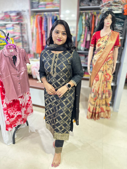 Women’s Jacquard Silk Suit Set with Katdana and Sequin Work, Banarasi Silk Dupatta – Black