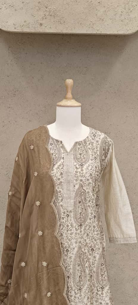 Jamdani Cotton-Lined Kurta Set with Handwoven Motifs and Dupatta – Elegant Festive Ethnic Wear for Women