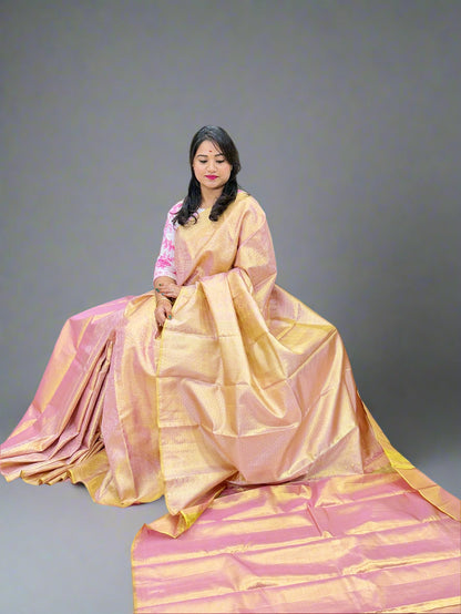 Handloom Borderless Pure Silk Saree in Dual-Tone Pink and Gold with Zari – Wedding Collection