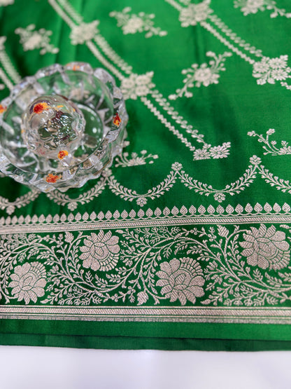 Mashru katan silk saree for women with Banarasi-style zari weaving and contrast brocade blouse piece