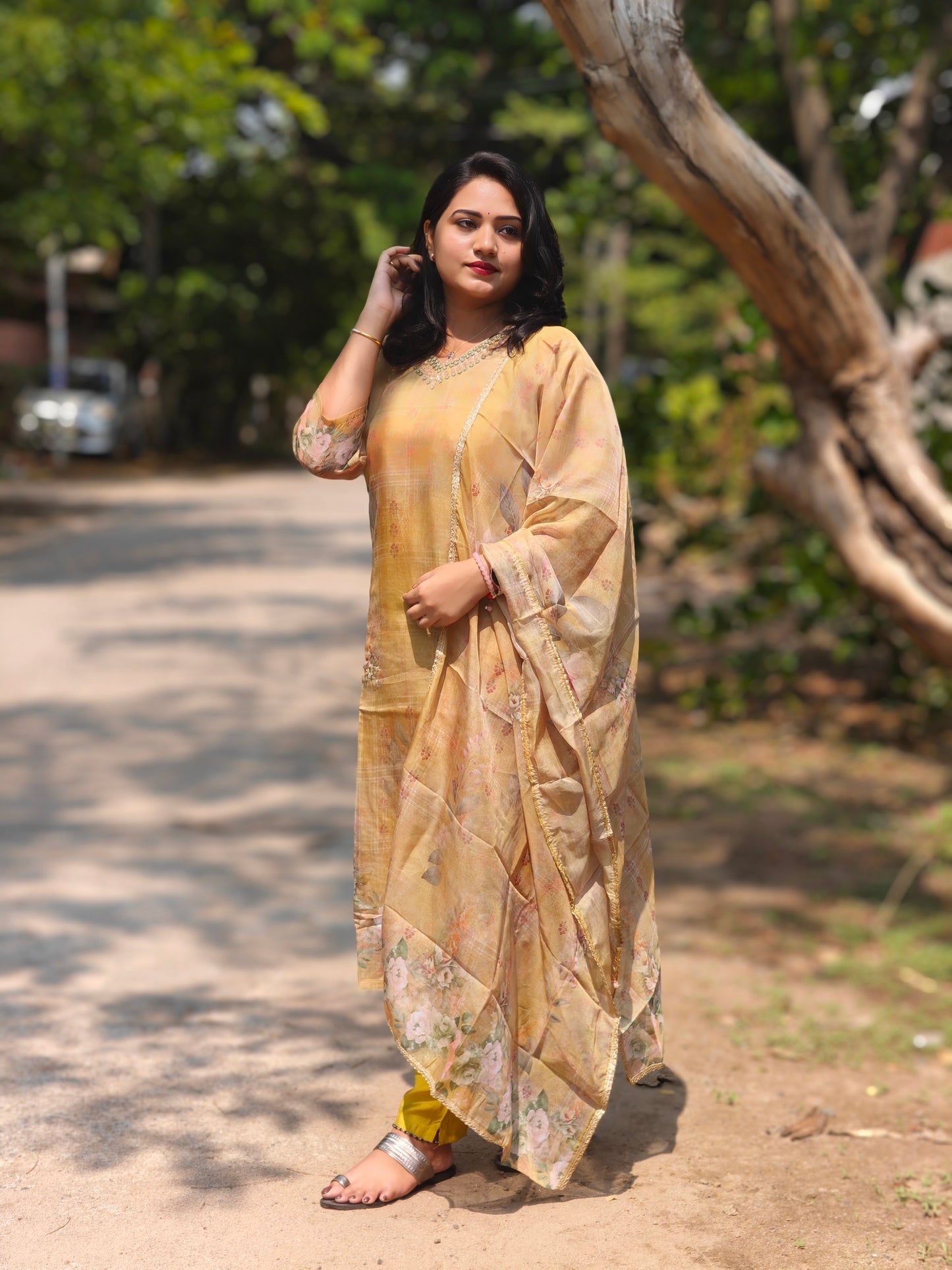 Heavy Organza Kurti with Intricate Neck Work, Silk Pant & Matching Dupatta – Sizes L & 2XL