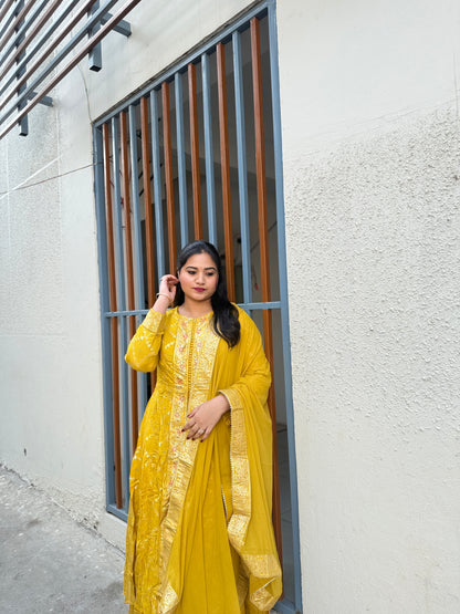 Viscose jacquard silk anarkali suit set with hand embellishment and georgette dupatta – free size stitched