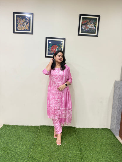 Chanderi Batik Print Kurti Pant Dupatta Set for Women – Traditional 3-Piece Ethnic Set – Sizes 38 & 44
