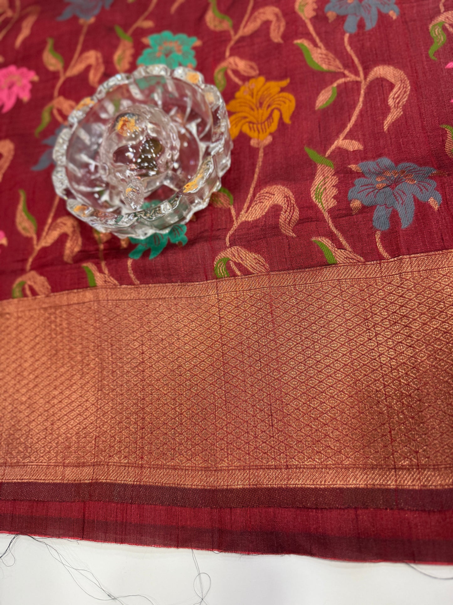Soft silk saree with woven floral zari border and contrast pallu for women