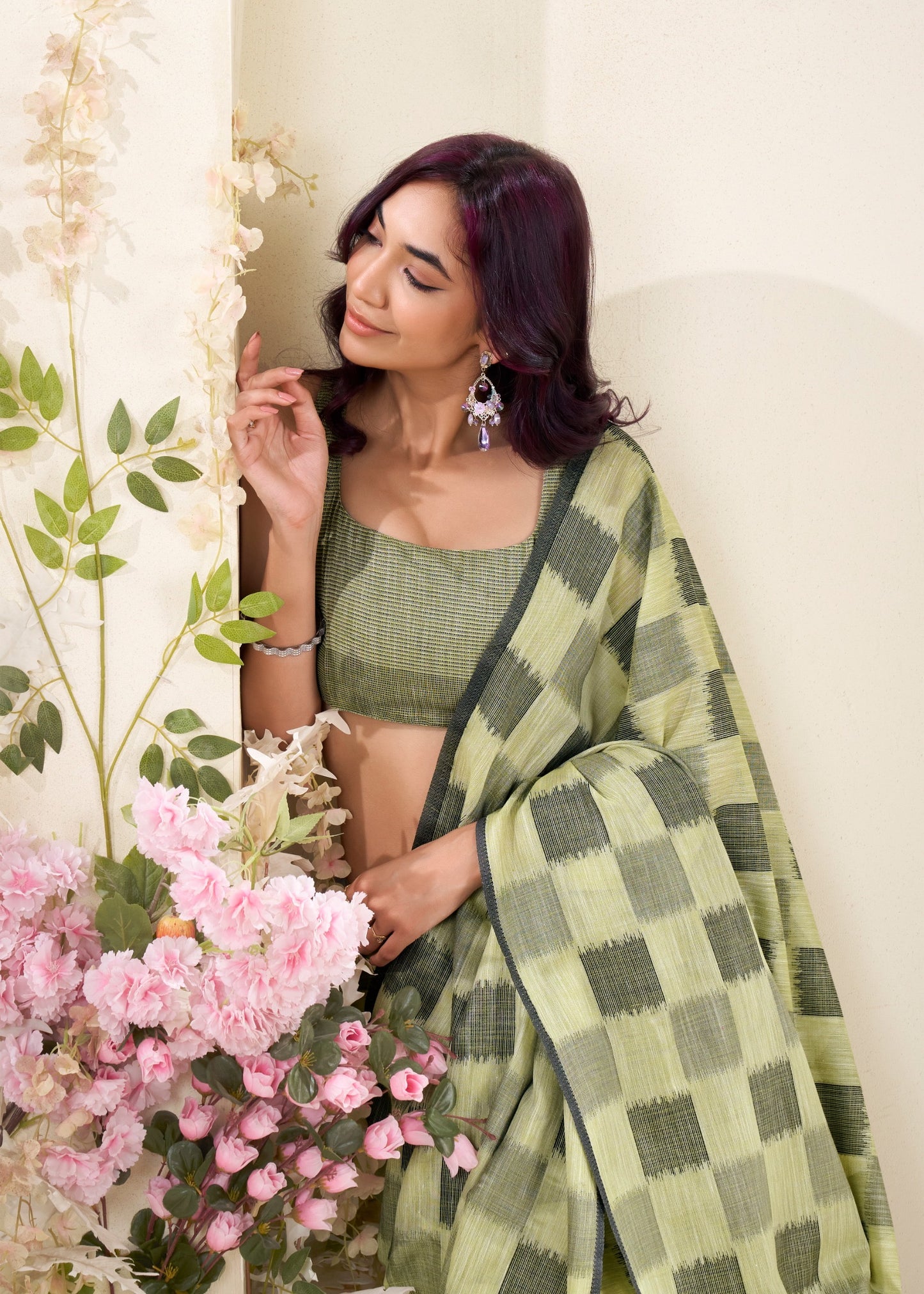 linen silk saree with checked pattern and floral border – lightweight ethnic wear for women