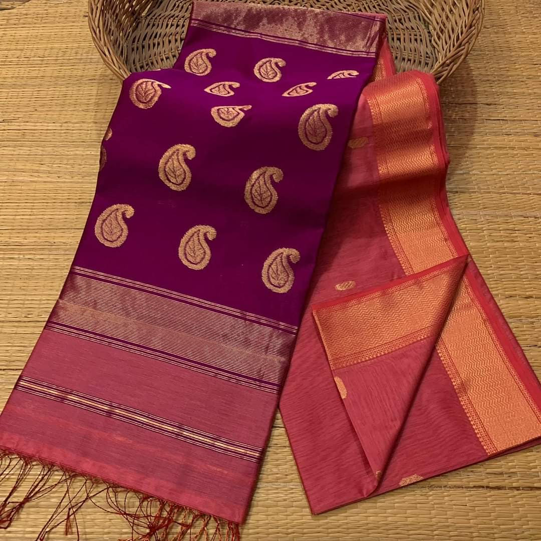 Maheshwari Silk Cotton Saree with Mango Butta Motifs & Gold Zari Border
