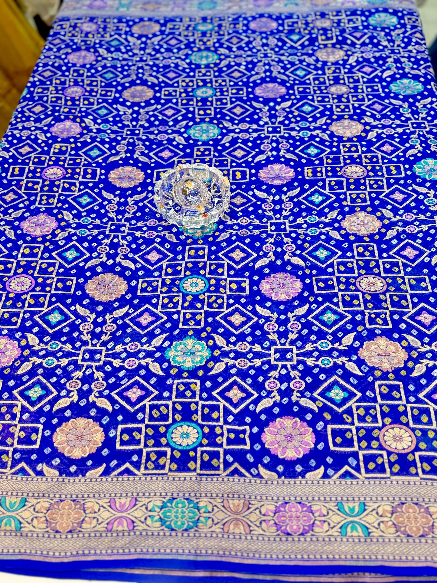 Banarasi Pure Georgette Bandhani Saree with Golden Zari Jaal and Meenakari Work – Bridal Wear