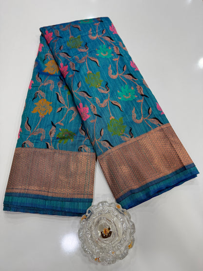 Soft silk saree with woven floral zari border and contrast pallu for women