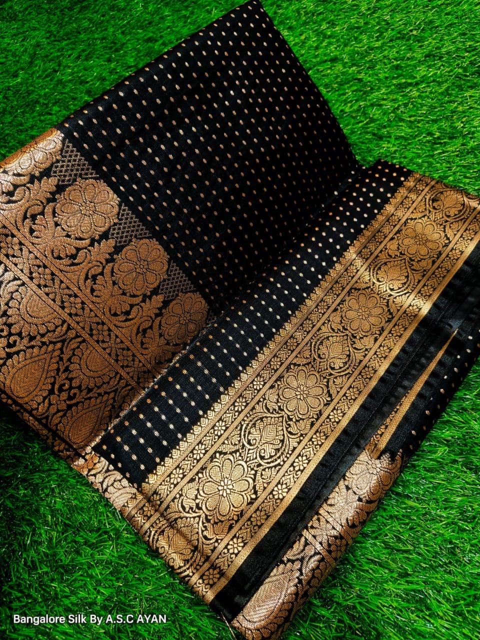 Bangalore Silk Saree with Pure Velvet Touch, Dual Tone Colour & All-Over Chunri Butta Design