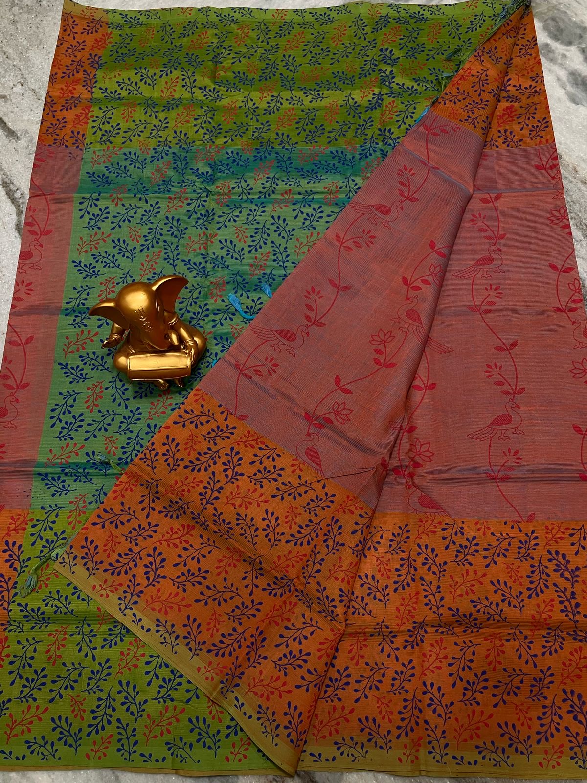 Mangalagiri Pattu Cotton Saree for Women with Plain Weave and Blouse Piece – Soft Lightweight Fabric